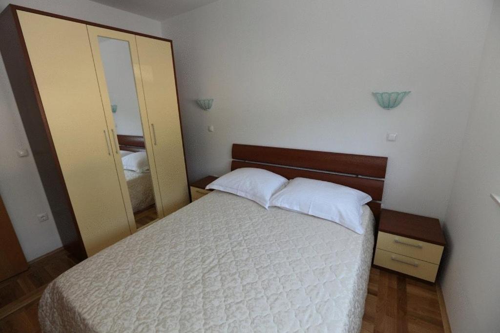 Apartments Paradise Trogir Quarto foto