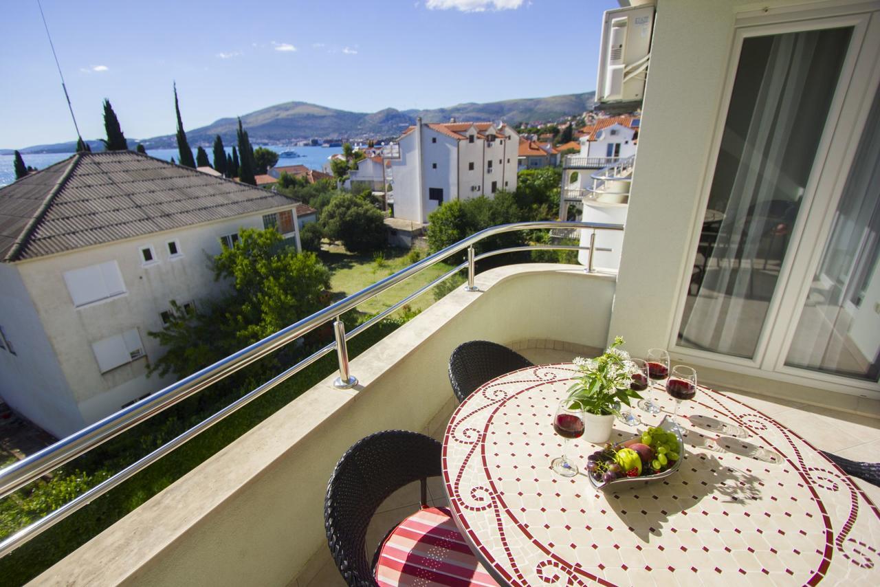 Apartments Paradise Trogir Exterior foto